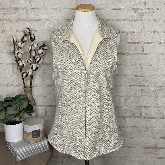 Altar'd State Jackets & Blazers - Altar'd State | Gray Cream Knit Fleece Lined Vest